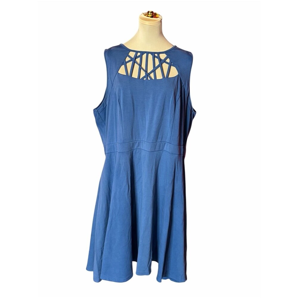 City Chic Blue Sleeveless Midi Dress with Lattice Neckline fits like a 2x